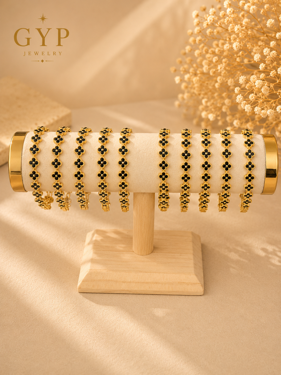 ✨ Bracelet Trèfle Noir & Doré