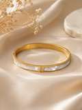 Bracelet Élégance Nacrée – Acier inoxydable doré